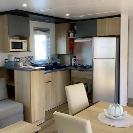 Camping Mar Estang En Roussillon